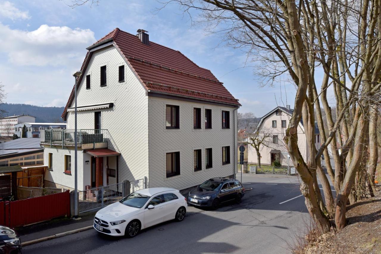 Ferienwohnung in ruhiger Lage von Zella-Mehlis/ Wohnung Carola Exterior foto